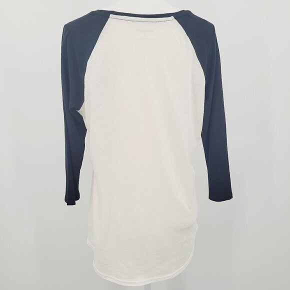 EXPRESS “Miss Your Kiss” Graphic Tee - Picture 3 of 7